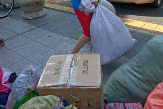 不要头脑一热就做旧衣服回收，这些人千万别入行！